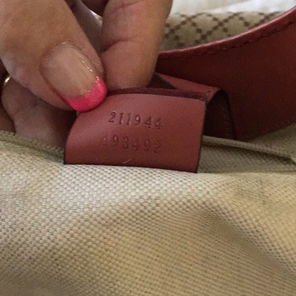 ****( Gucci Diamante Canvas Sukey Bag..AUTHENTIC PAPERS - Picture 3 of 13